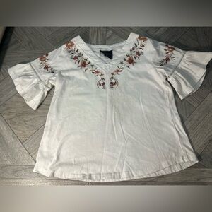 Liv Los Angeles Floral Embroidered White Blouse